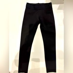 VINTAGE BCBGMAXAZRIA black leggings in delicious soft high end fabric. XS